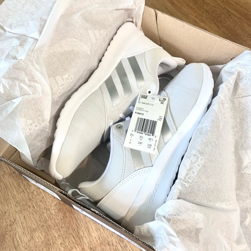NWT Adidas Cloudfoam QT Racer 2.0 White/Silver